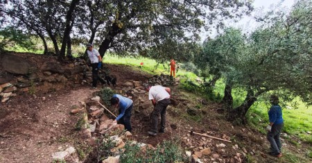 La Asociación por los Caminos Públicos de la Serranía restaura parte del Camino de Fray Leopoldo